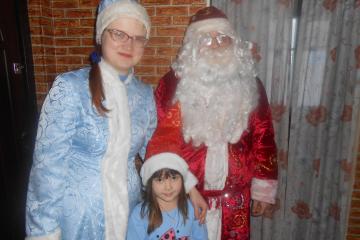 Поздравление  Деда Мороза и Снегурочки детишек Сосковского района